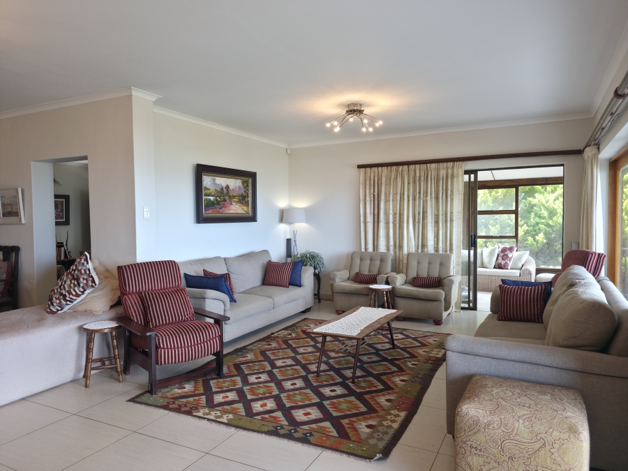 6 Bedroom Property for Sale in Jeffreys Bay Central Eastern Cape